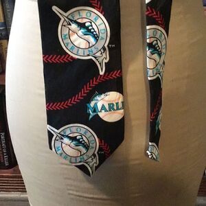 Tie MLB Florida marlins by RM sports ￼